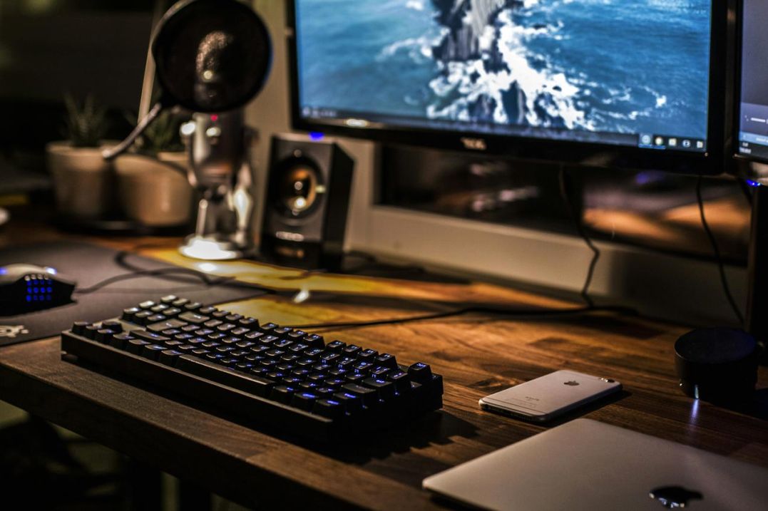 Pricing and funnels illustration